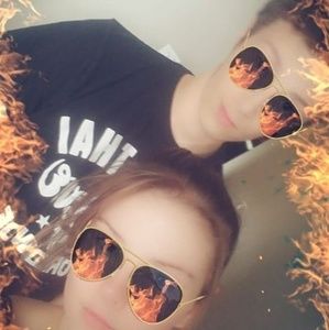 Meet your Posher, Austin